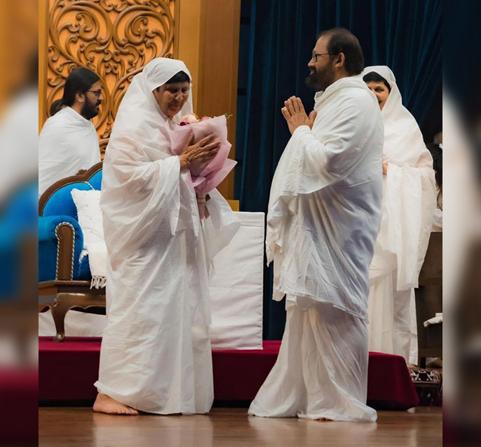 Pujya Tai Ma’s felicitations for receiving the Padma Shri award continue….