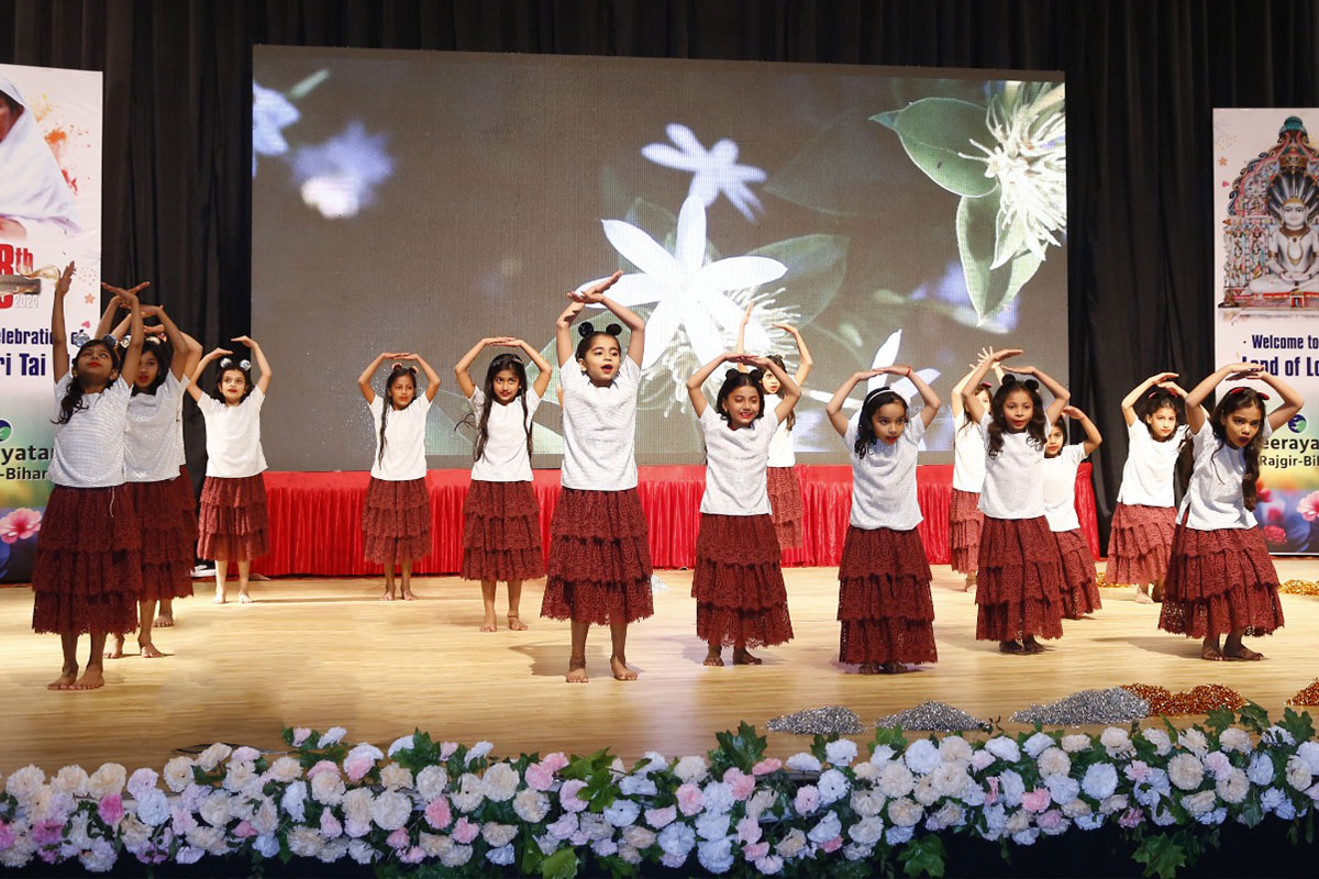 A Grand Celebration of Pujya Tai Ma’s Eighty Eighth Birthday!