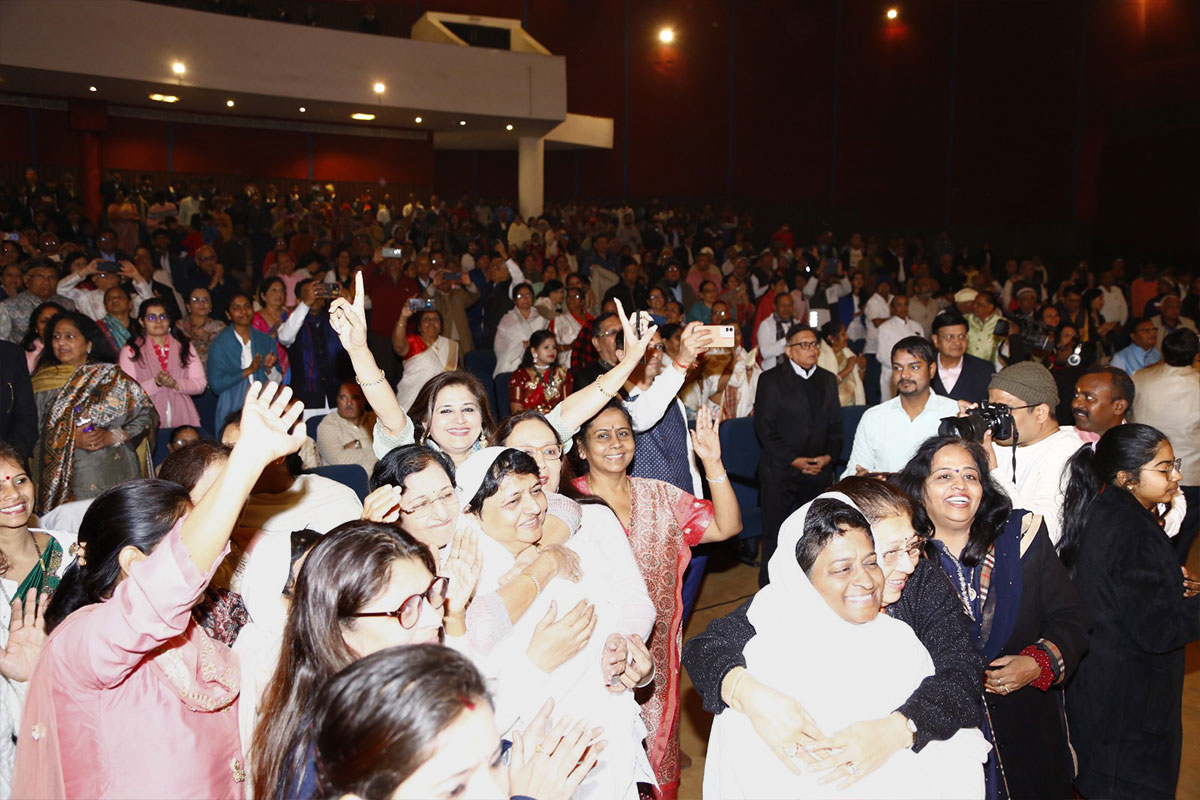 A Grand Celebration of Pujya Tai Ma’s Eighty Eighth Birthday!