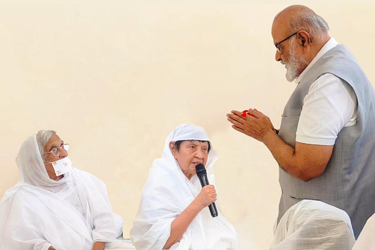 Badi Diksha Ceremony of Kumari Manvi Jain - A Rare Spiritual Occasion in Pune