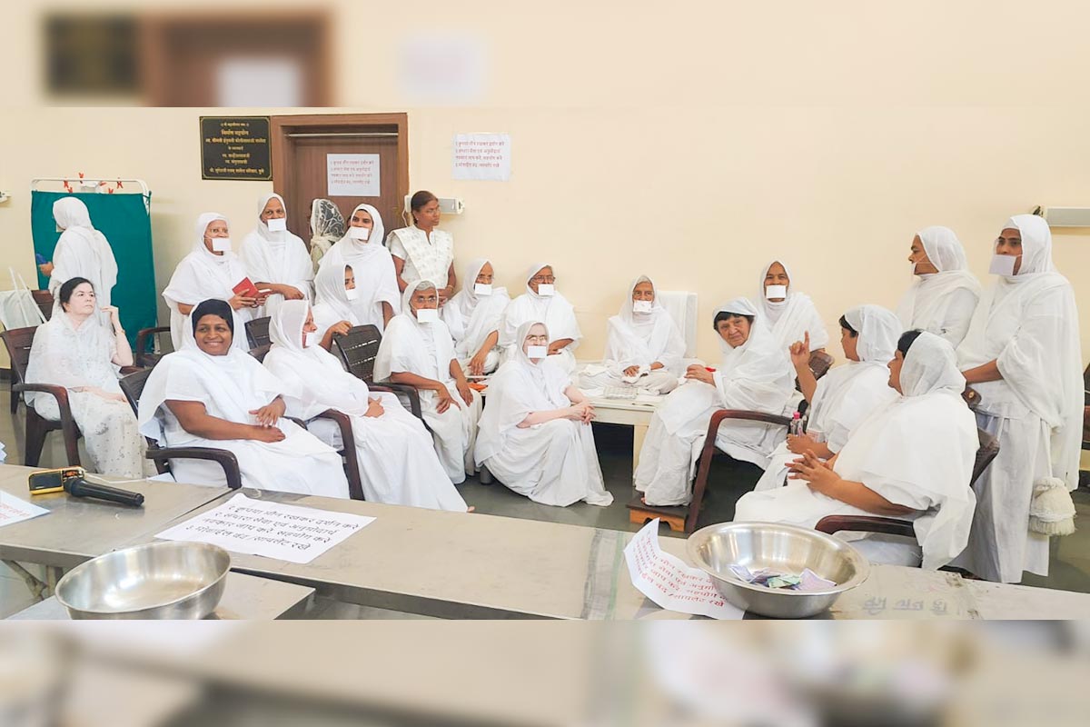 Badi Diksha Ceremony of Kumari Manvi Jain - A Rare Spiritual Occasion in Pune