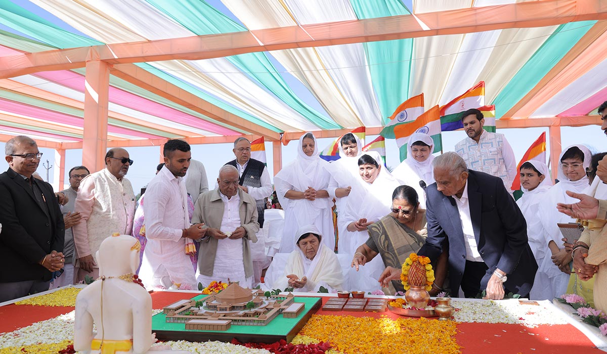 Foundation laying ceremony for the Samosaran project 