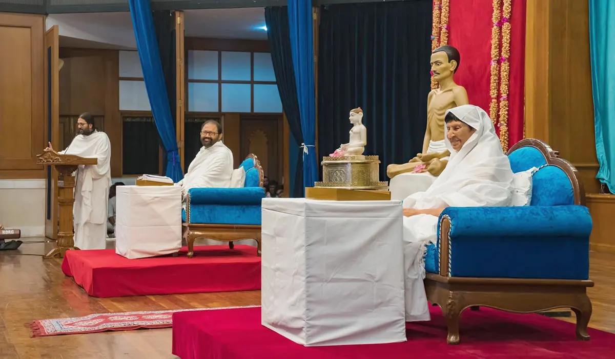 Pujya Shri Rakeshbhai Jhaveri