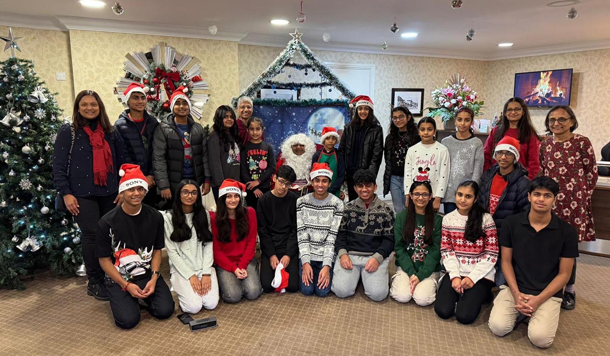SCVP School Christmas Care Home Visit