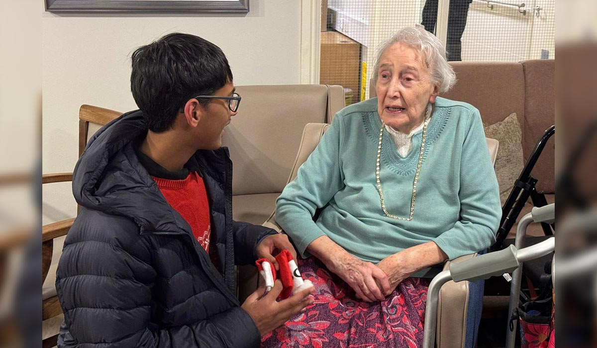SCVP School Christmas Care Home Visit