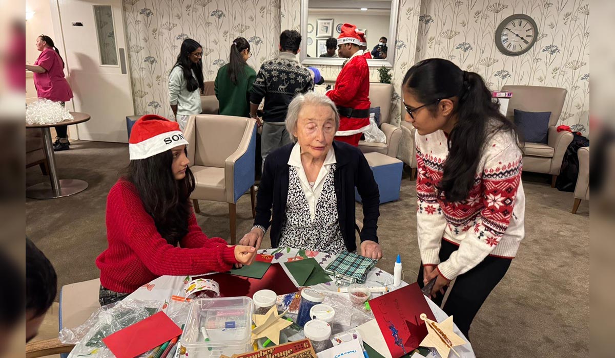 SCVP School Christmas Care Home Visit