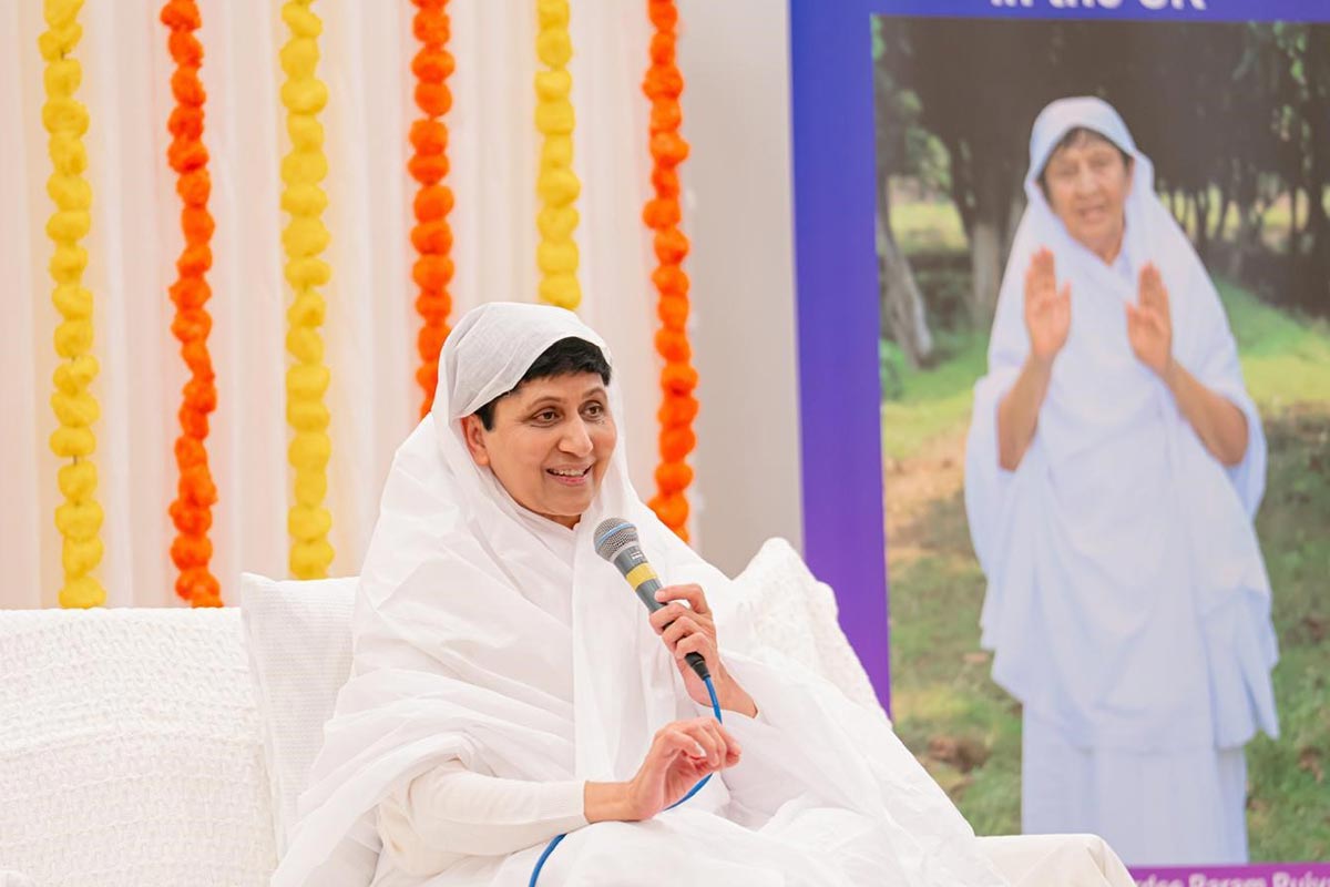 Sadhvi Shri Shilapiji: Visit to the UK
