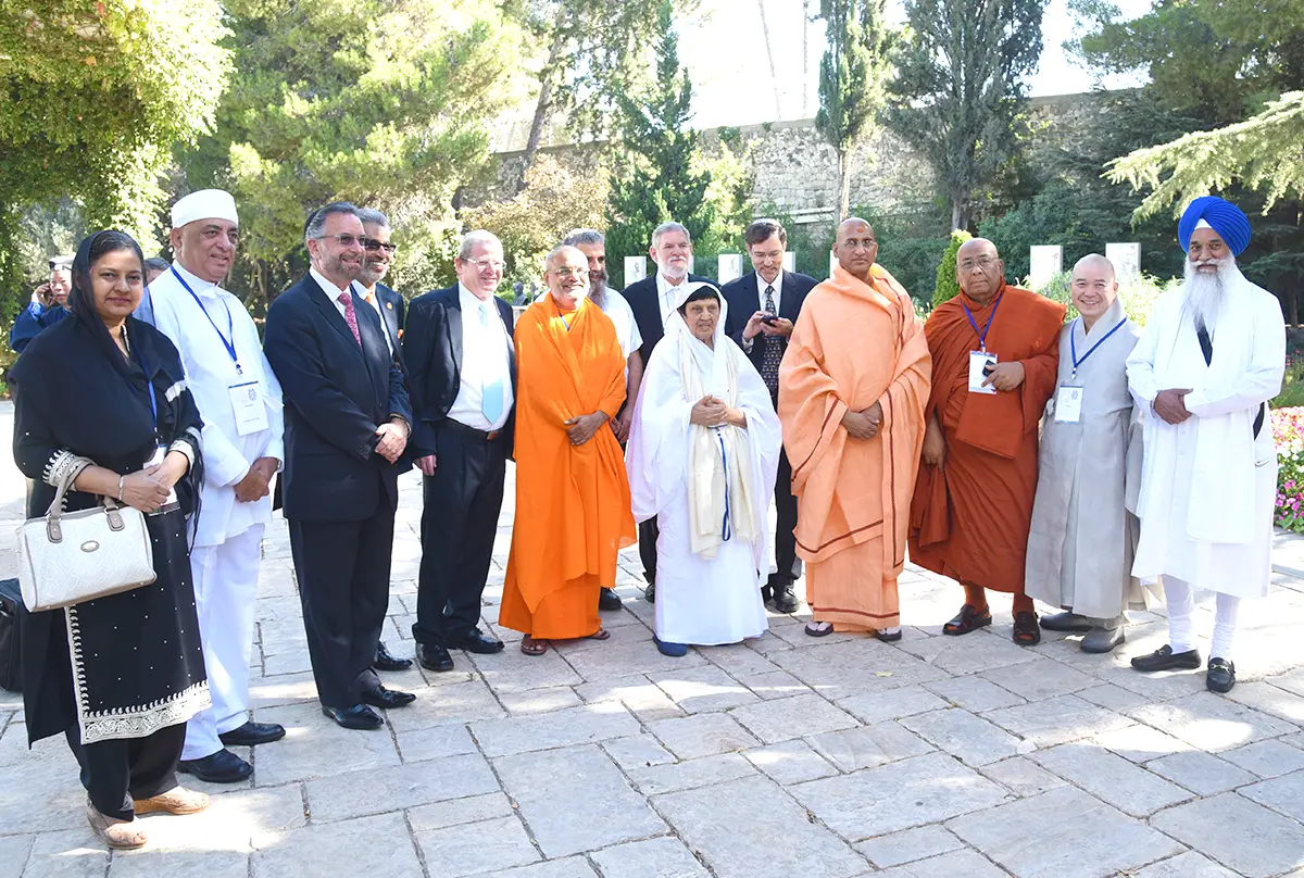 The Spiritual World Pays Tribute