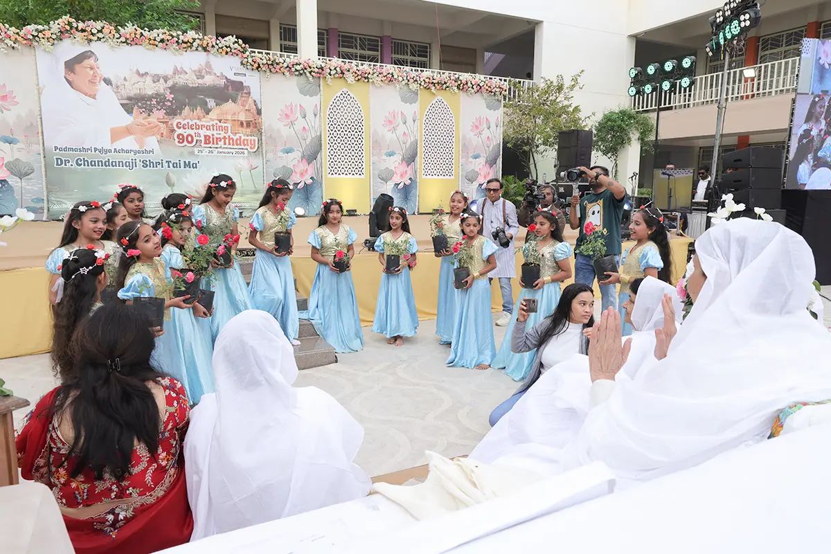 Vibrant, Joyful and Energetic Cultural Performances 