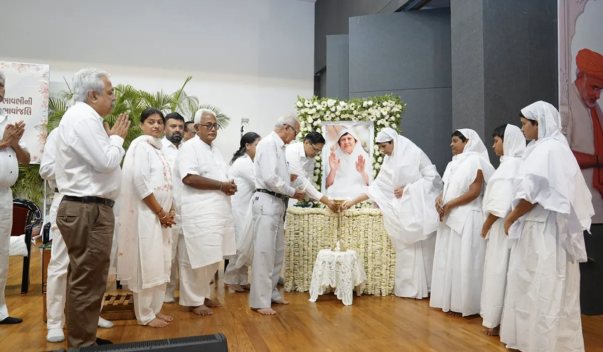 Shraddhanjali Sabha at Veerayatan, Kutch