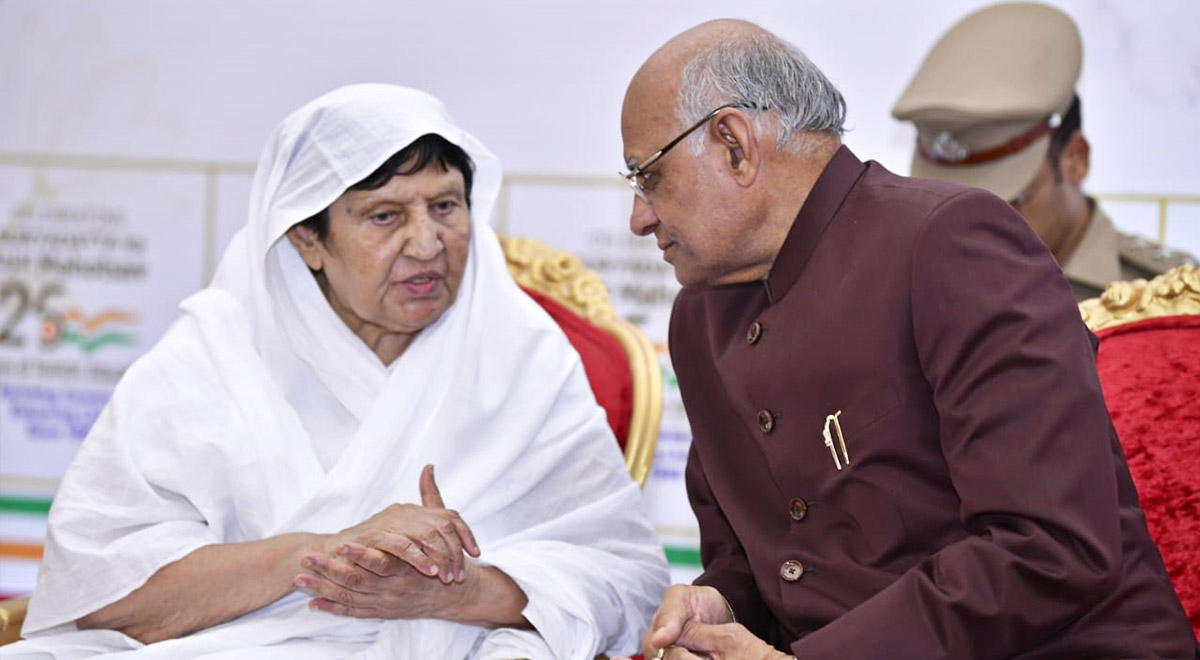 Pujya Tai Ma awarded Suryadatta Stree Shakti Rashtriya Puraskar
