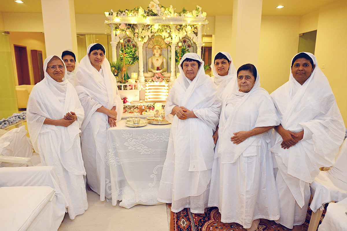 Celebrating Diwali with Pujya Tai Ma at Veerayatan Kutch