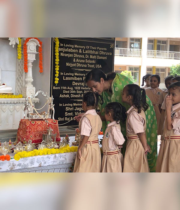 Joyous Mahavir Janma Kalyanak Celebrations